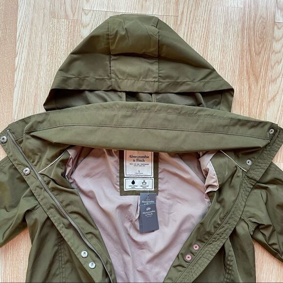NWT Abercrombie & Fitch Green Water and Wind Resistant Heavy Jacket - Picture 8 of 14